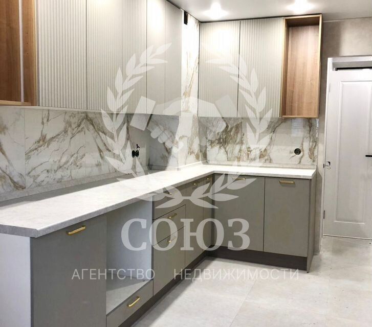 Продаётся 3-комнатная квартира, 56.2 м²