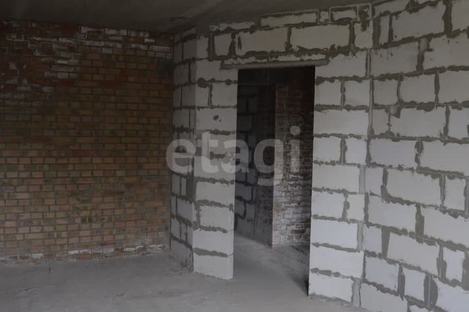 Продаётся 2-комнатная квартира, 77.9 м²