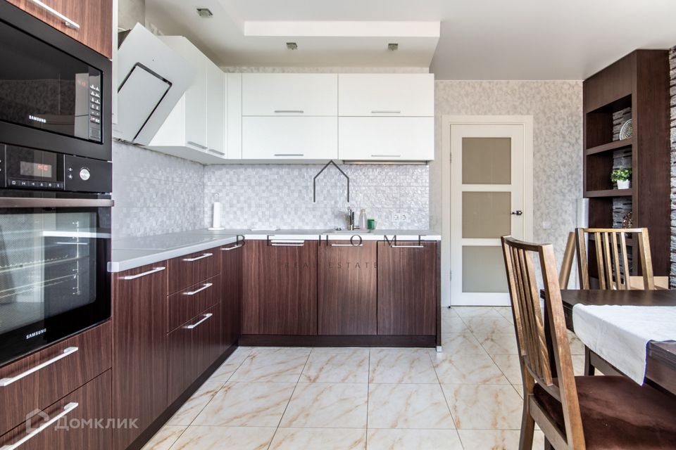 Сдаётся 2-комнатная квартира, 86.11 м²