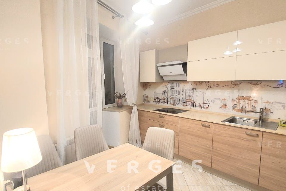 Сдаётся 2-комнатная квартира, 55 м²