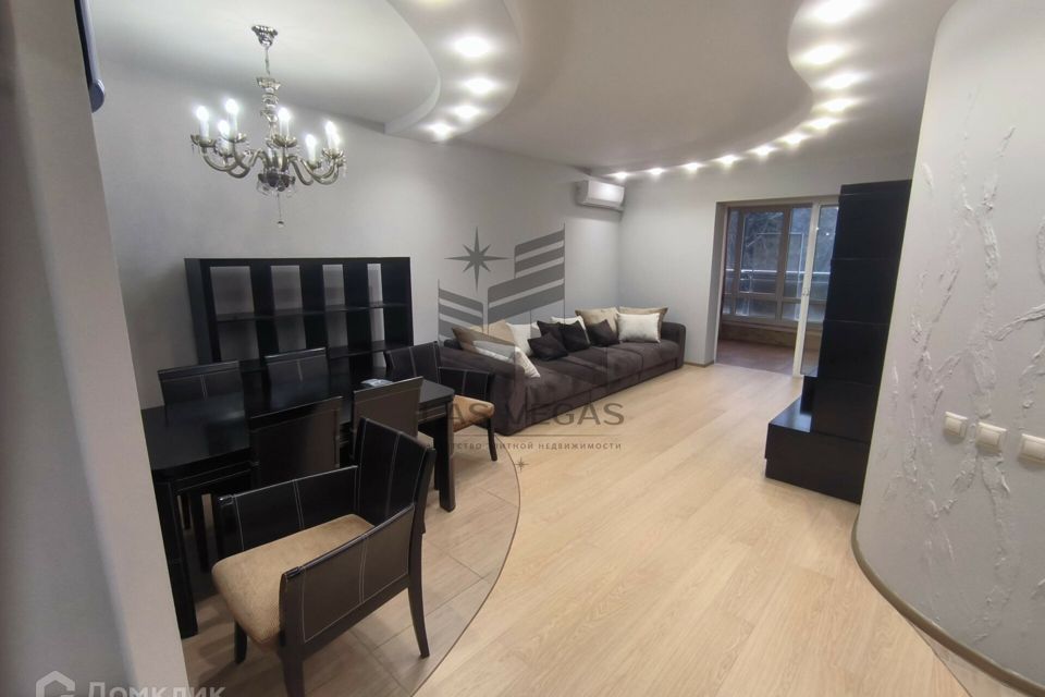Сдаётся 2-комнатная квартира, 84 м²