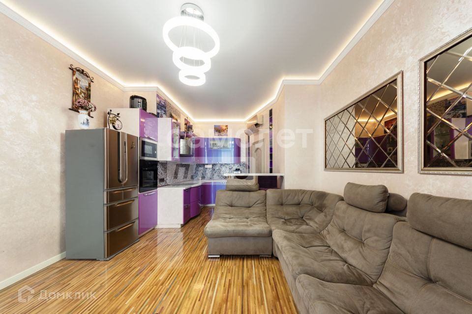 Продаётся 2-комнатная квартира, 68.7 м²