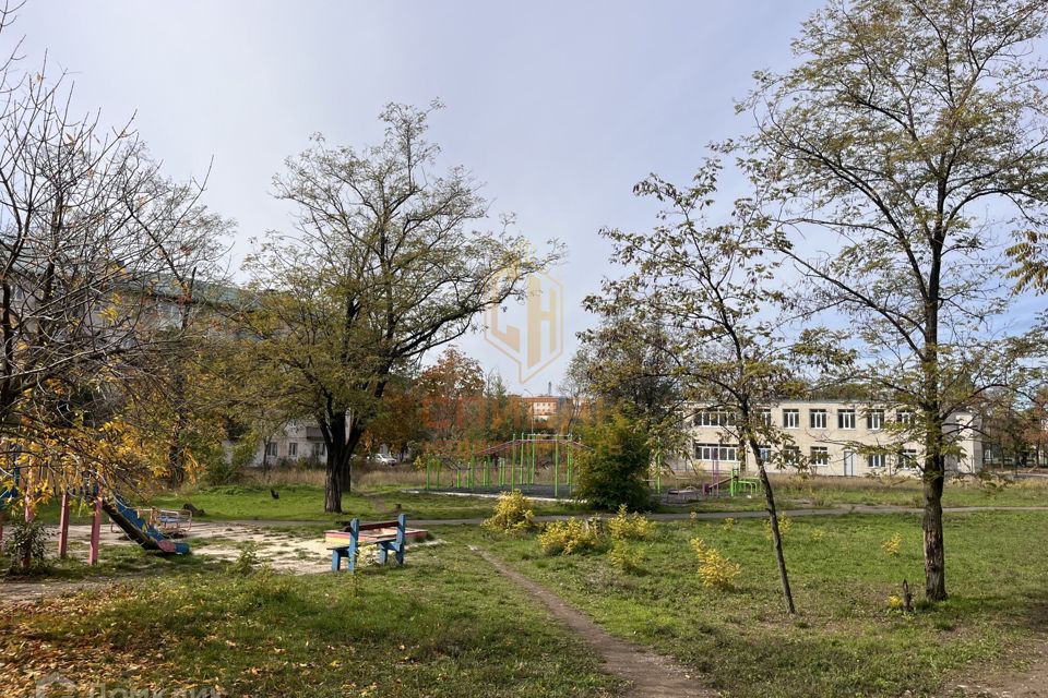 Продаётся 3-комнатная квартира, 55.6 м²