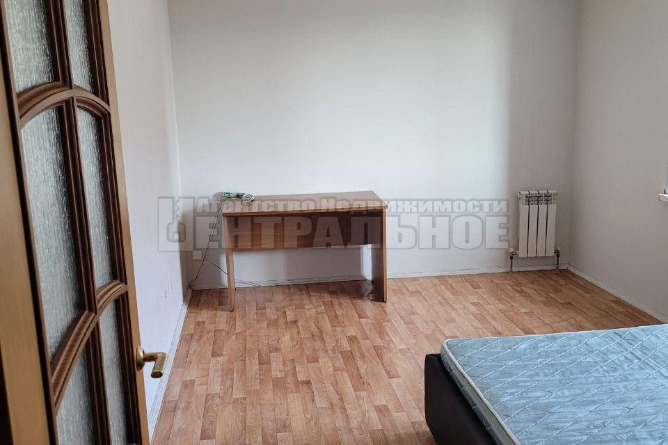 Продаётся 1-комнатная квартира, 46 м²