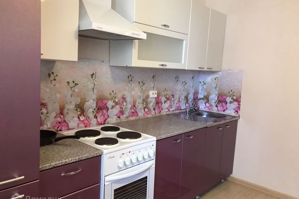 Сдаётся 2-комнатная квартира, 70 м²
