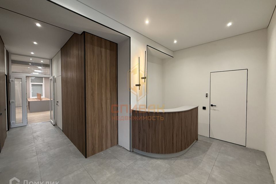 Сдаётся офис, 186 м²