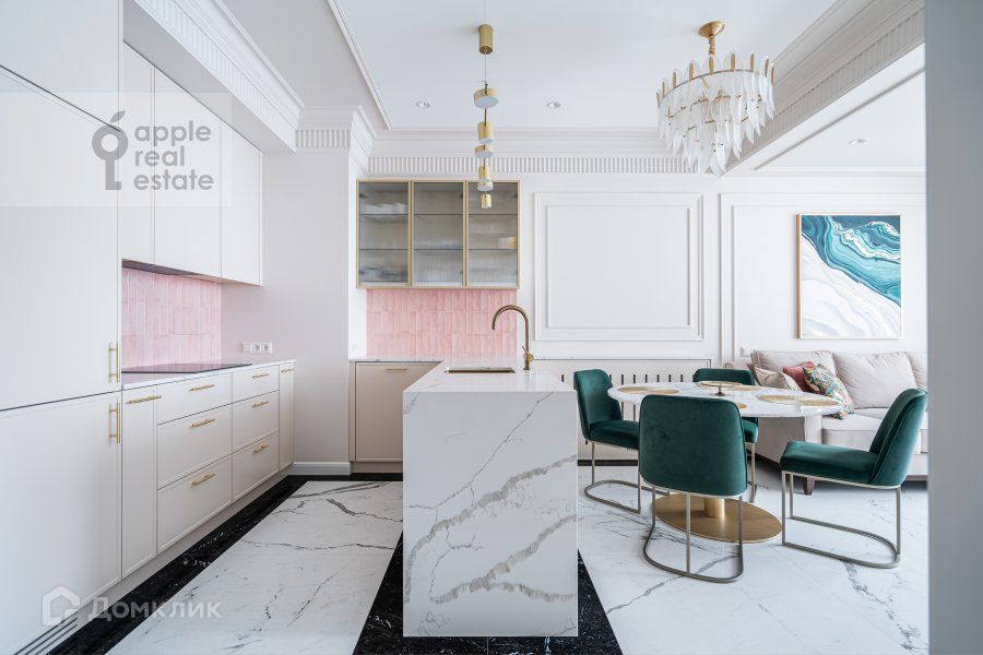 Продаётся 3-комнатная квартира, 98 м²