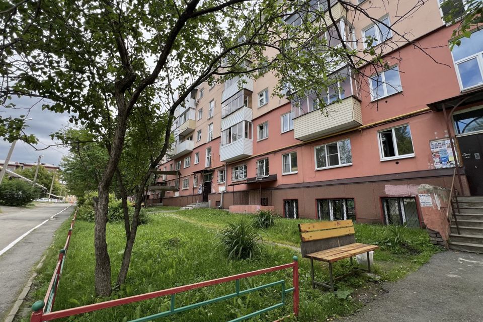 Продаётся 3-комнатная квартира, 56.3 м²