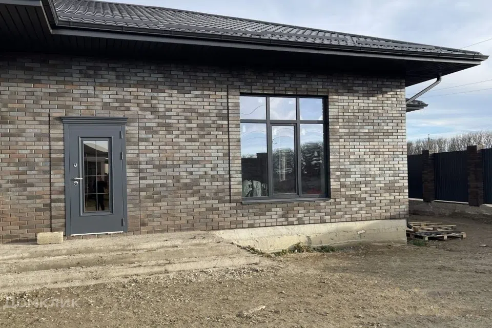 Продаётся 2-этажный дом, 160 м²