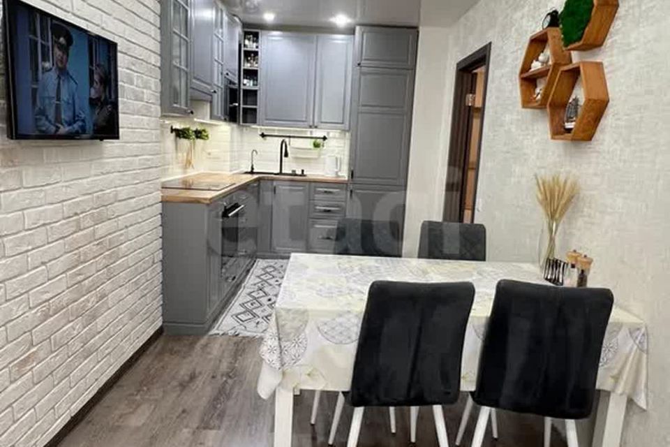 Продаётся 2-комнатная квартира, 56.9 м²
