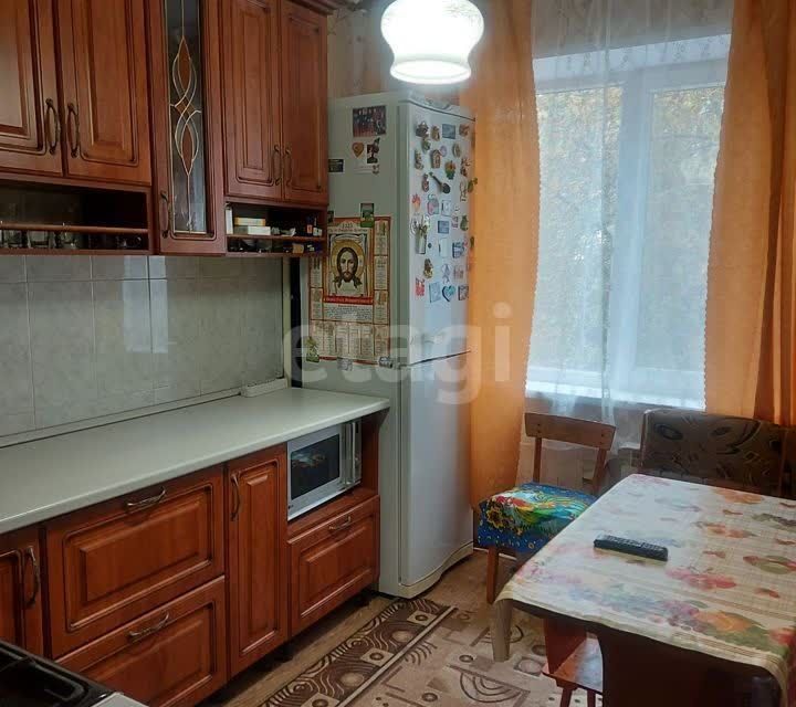 Продаётся 4-комнатная квартира, 76.8 м²