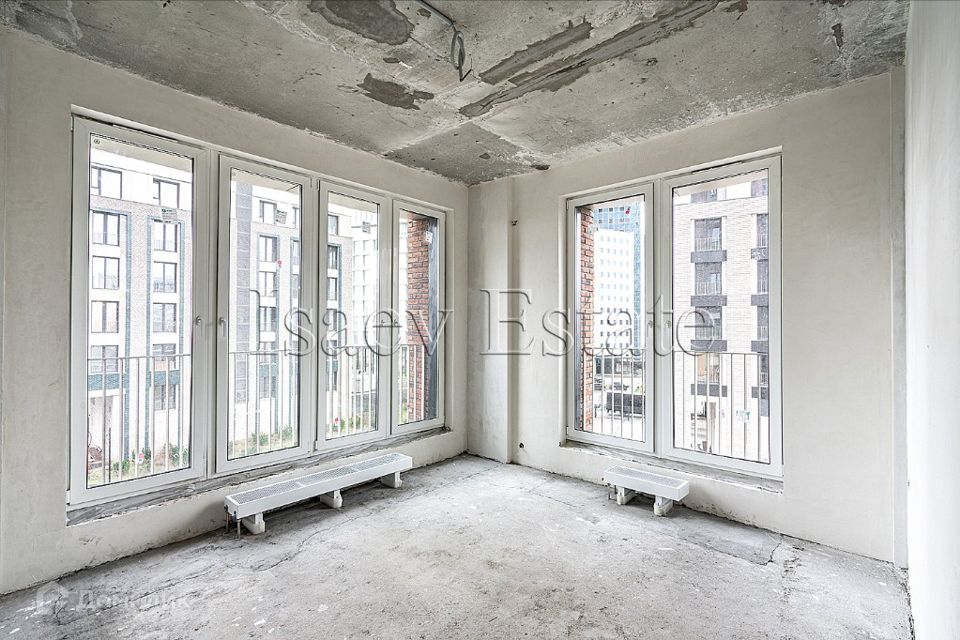 Продаётся 3-комнатная квартира, 98 м²