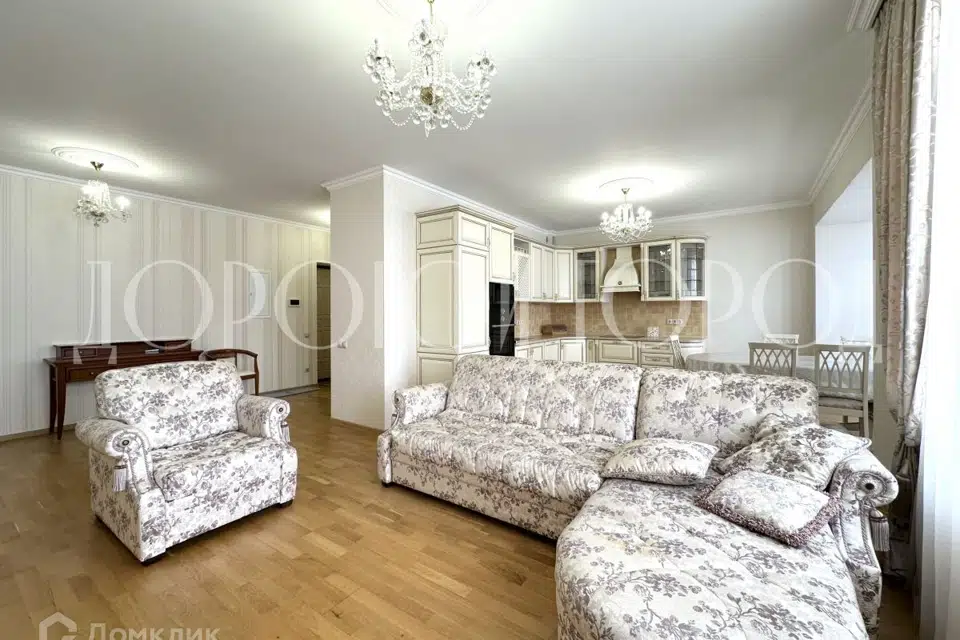 Продаётся 3-комнатная квартира, 119 м²