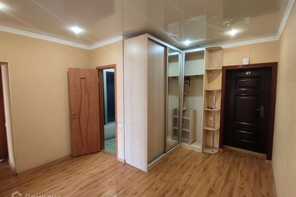 Продаётся 2-комнатная квартира, 72.6 м²