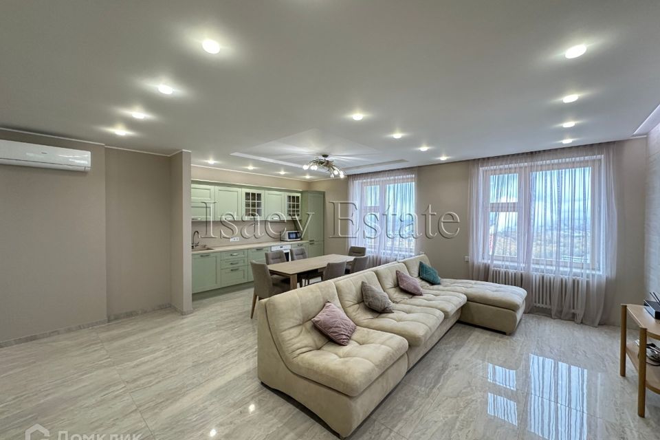 Продаётся 3-комнатная квартира, 84 м²