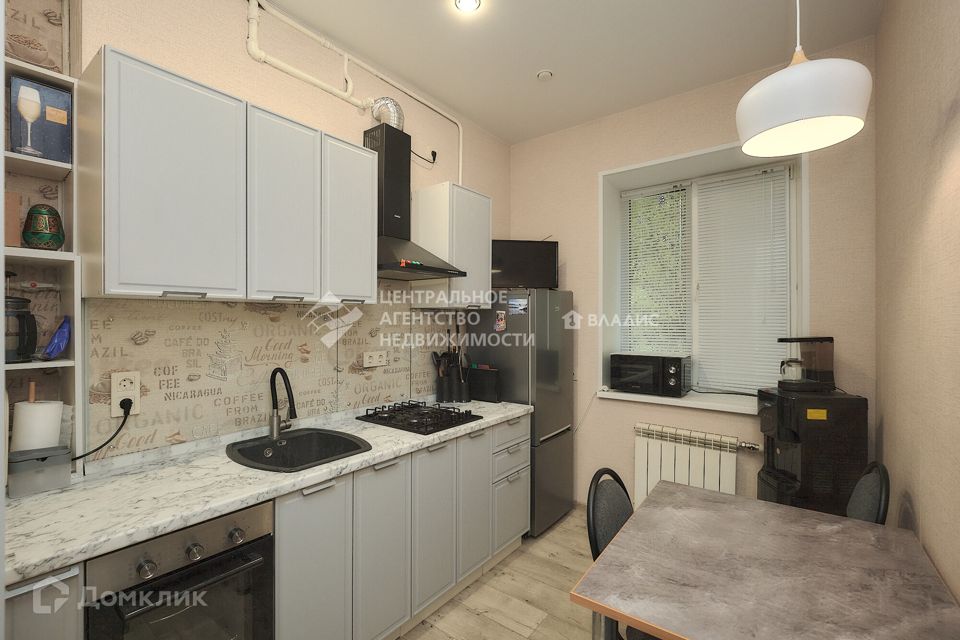 Продаётся 3-комнатная квартира, 58.9 м²
