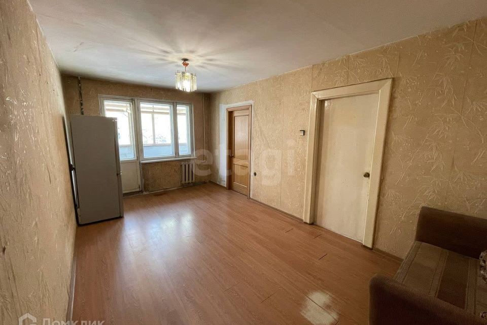 Продаётся 4-комнатная квартира, 61.1 м²
