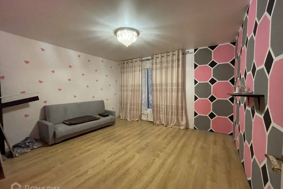 Продаётся 1-комнатная квартира, 41.6 м²
