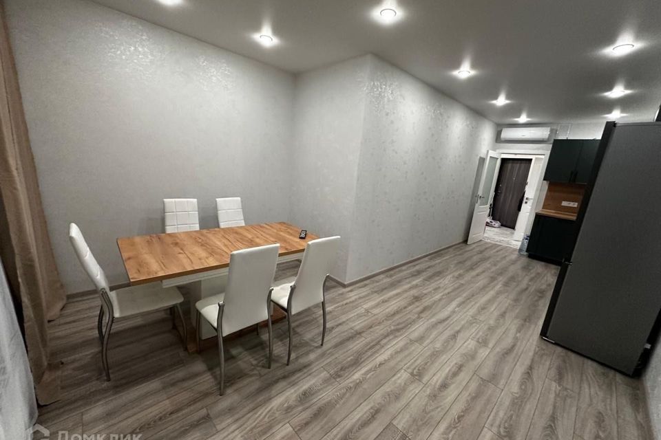 Сдаётся 2-комнатная квартира, 69 м²