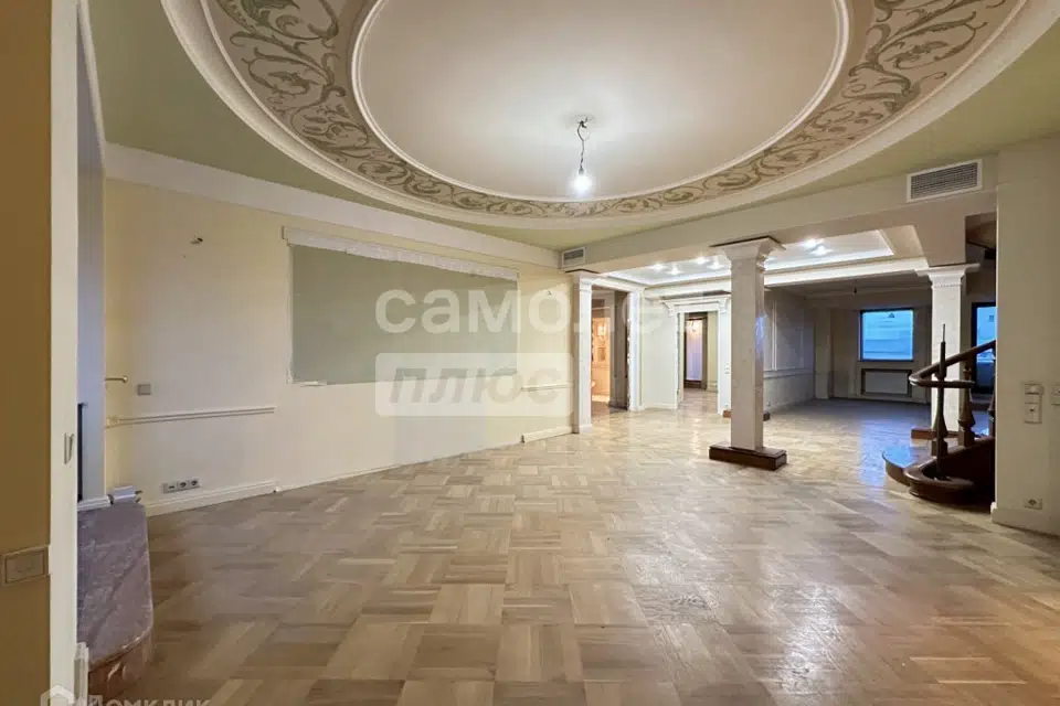 Продаётся 5-комнатная квартира, 280 м²