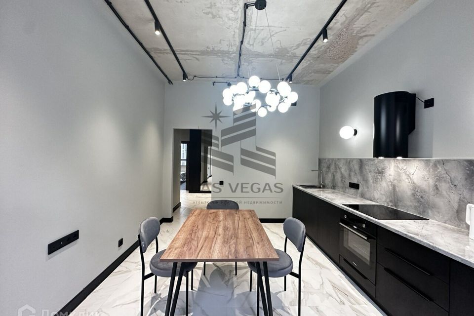 Сдаётся 2-комнатная квартира, 65 м²