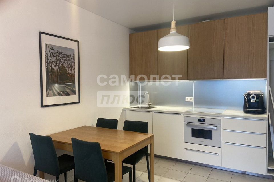 Продаётся 2-комнатная квартира, 57 м²