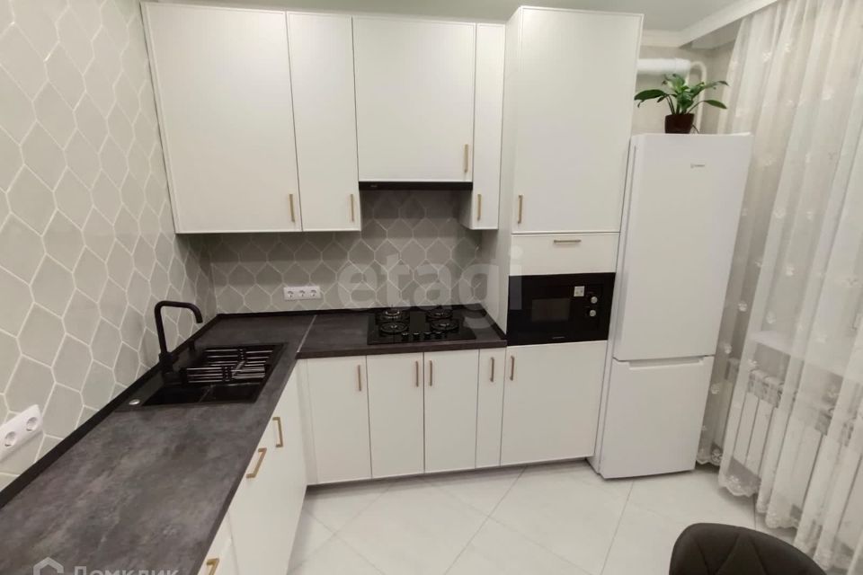 Сдаётся 1-комнатная квартира, 40 м²