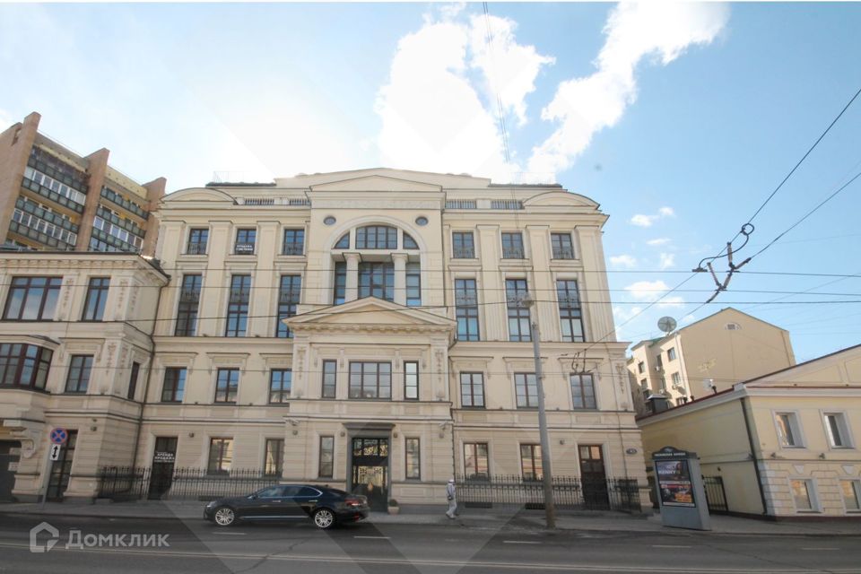 Продаётся 6-комнатная квартира, 640 м²