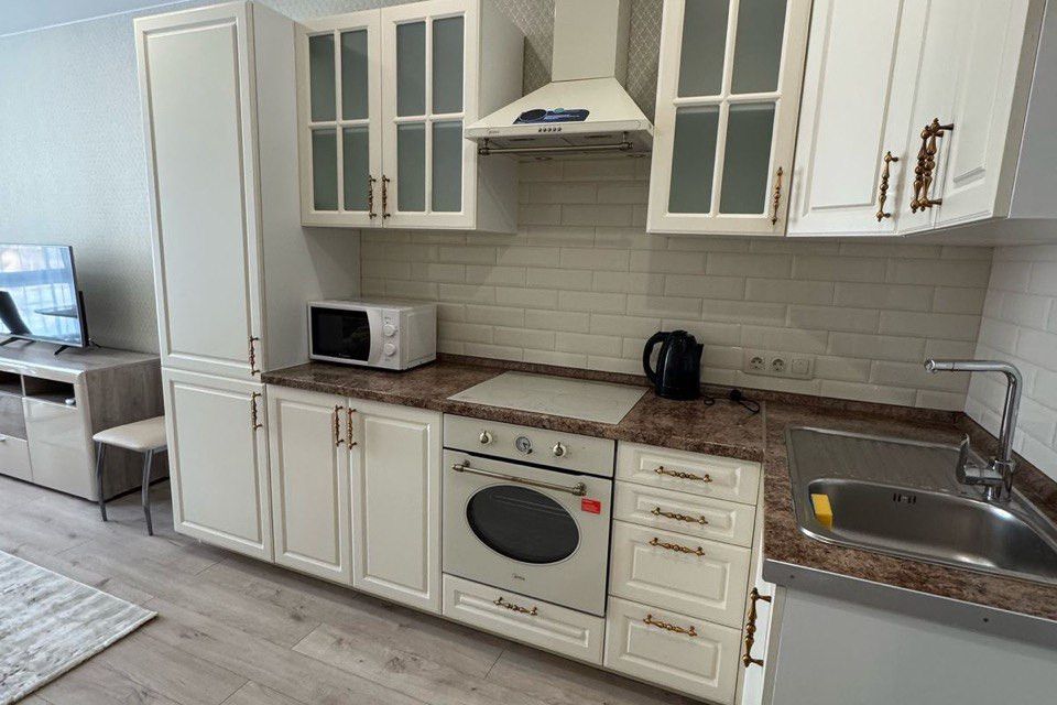 Сдаётся 1-комнатная квартира, 38 м²