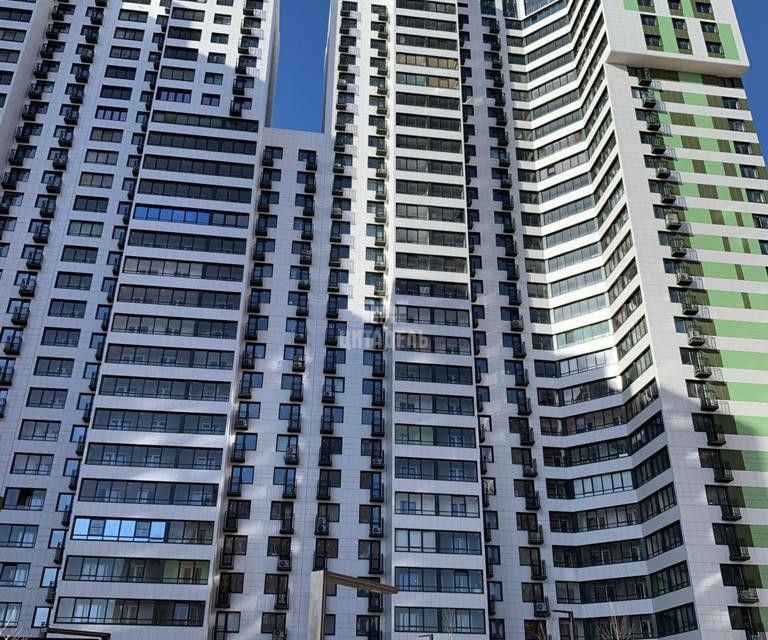 Продаётся 1-комнатная квартира, 49 м²
