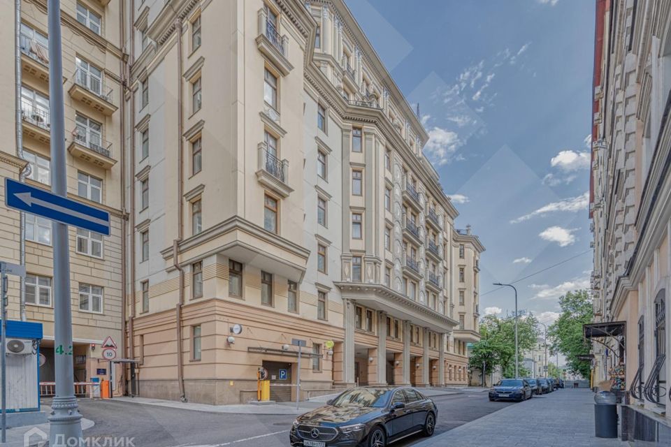 Продаётся 3-комнатная квартира, 118.8 м²