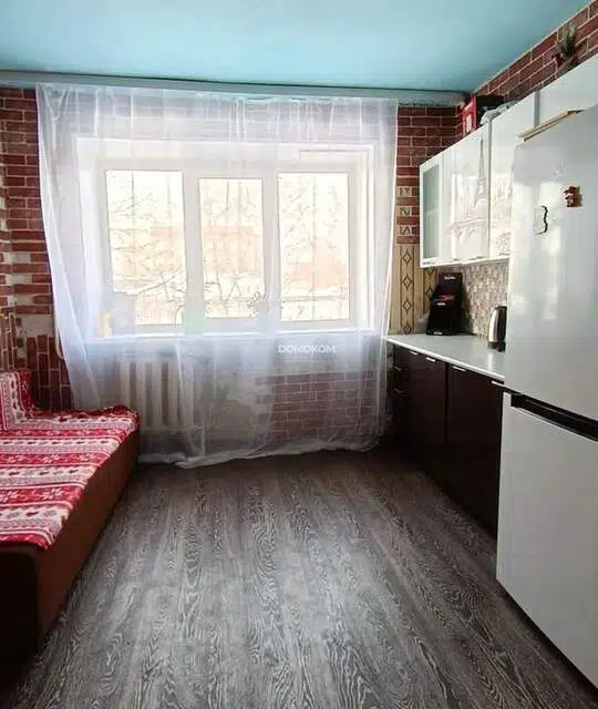 Продаётся 2 комнаты в 2-комн. квартире, 14.9 м²