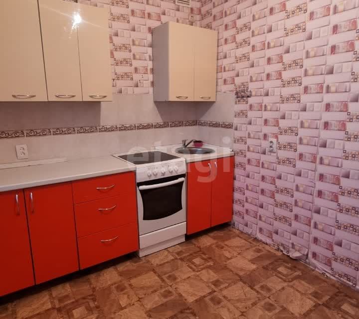 Продаётся 1-комнатная квартира, 38.8 м²