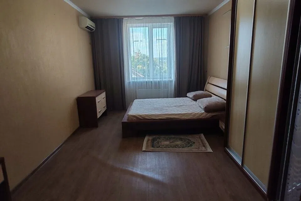 Сдаётся 5-комнатная квартира, 150 м²