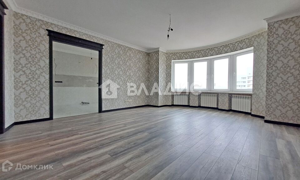 Продаётся 3-комнатная квартира, 105 м²