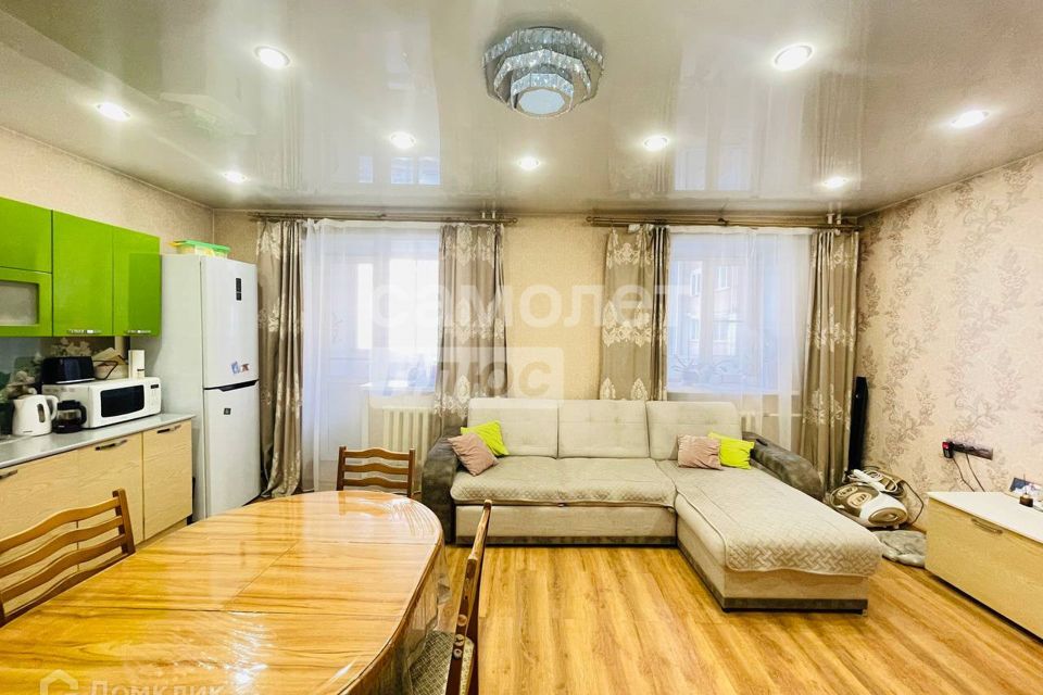 Продаётся 3-комнатная квартира, 119 м²