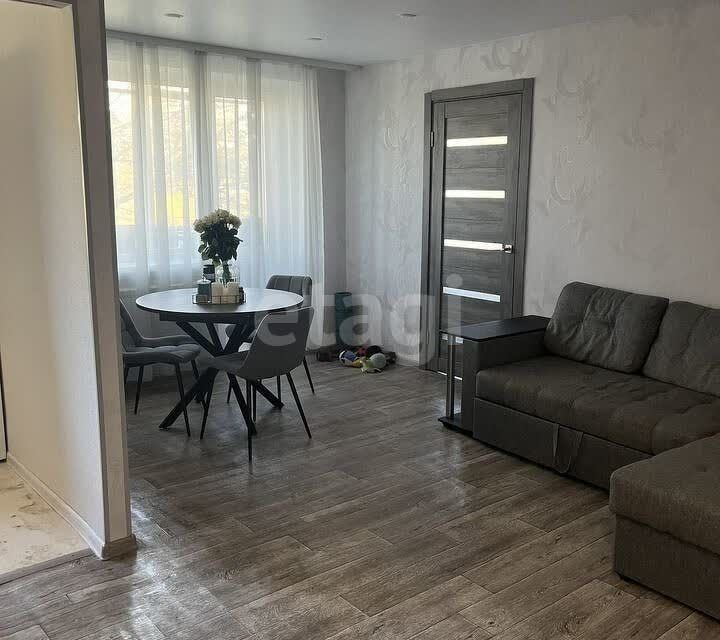 Продаётся 3-комнатная квартира, 55 м²