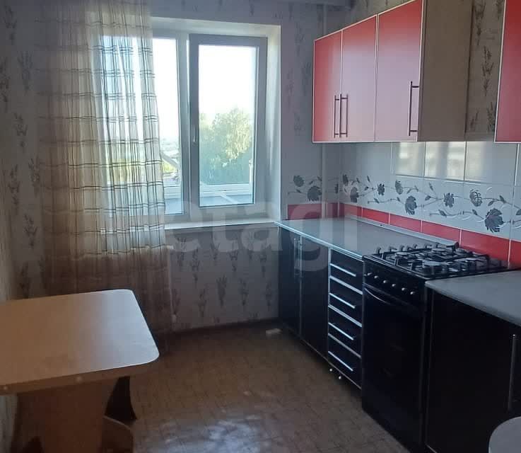 Продаётся 4-комнатная квартира, 79.4 м²
