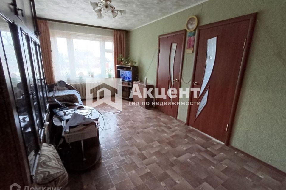 Продаётся 3-комнатная квартира, 49.7 м²