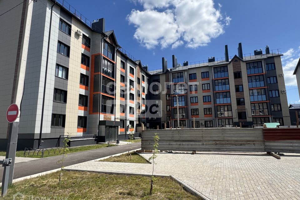 Продаётся 1-комнатная квартира, 51.7 м²