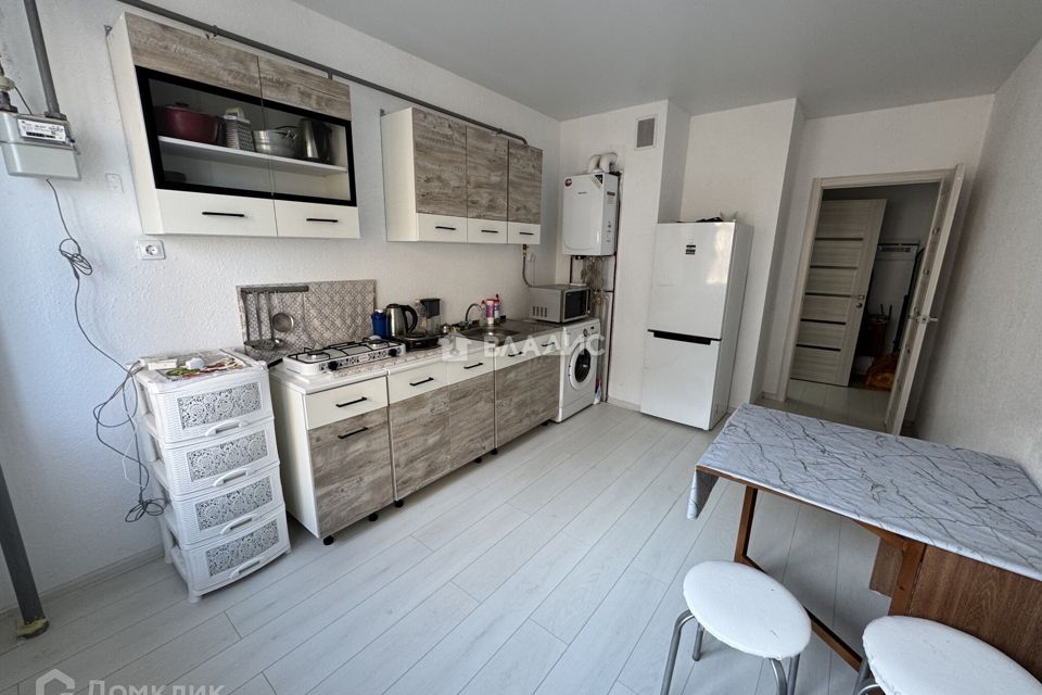 Продаётся 1-комнатная квартира, 39.6 м²