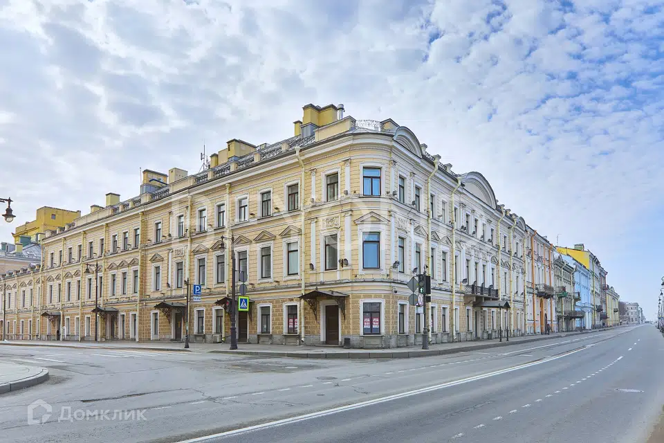 Продаётся 2-комнатная квартира, 135 м²