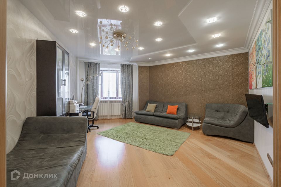 Продаётся 2-комнатная квартира, 82.3 м²