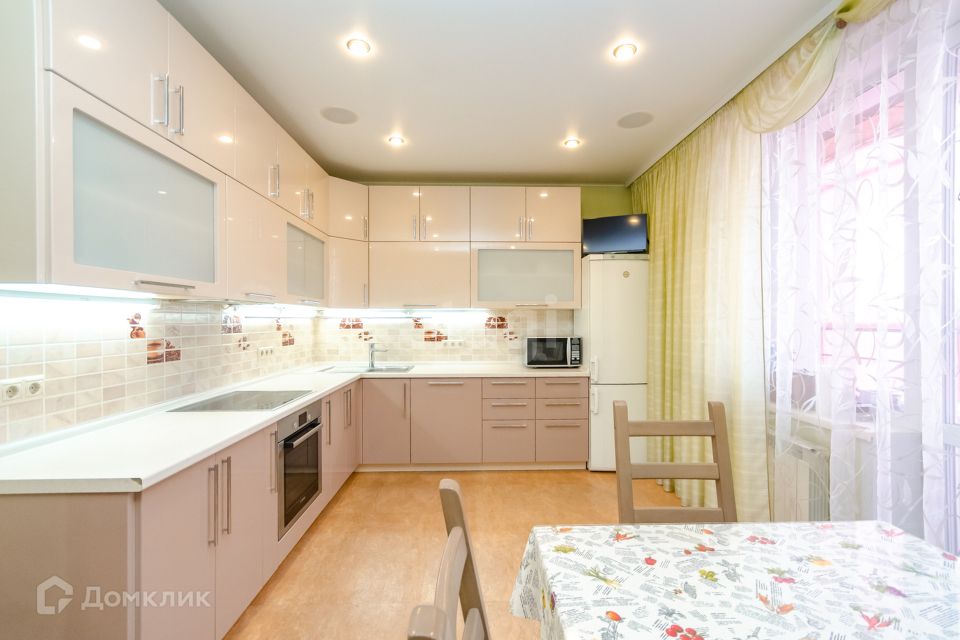 Продаётся 3-комнатная квартира, 103.8 м²