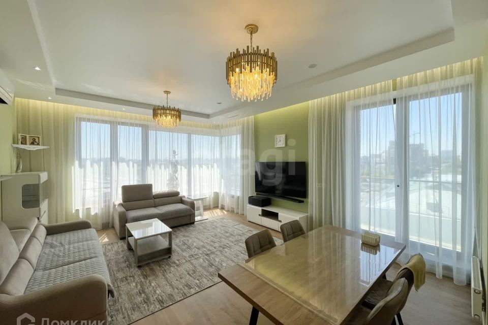 Сдаётся 3-комнатная квартира, 95.05 м²