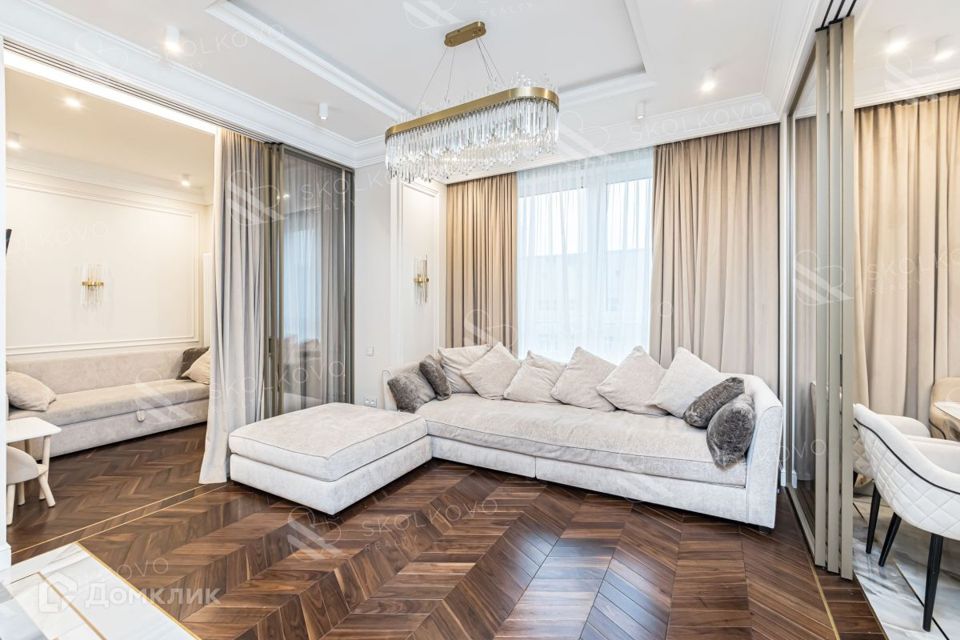 Продаётся 4-комнатная квартира, 115 м²