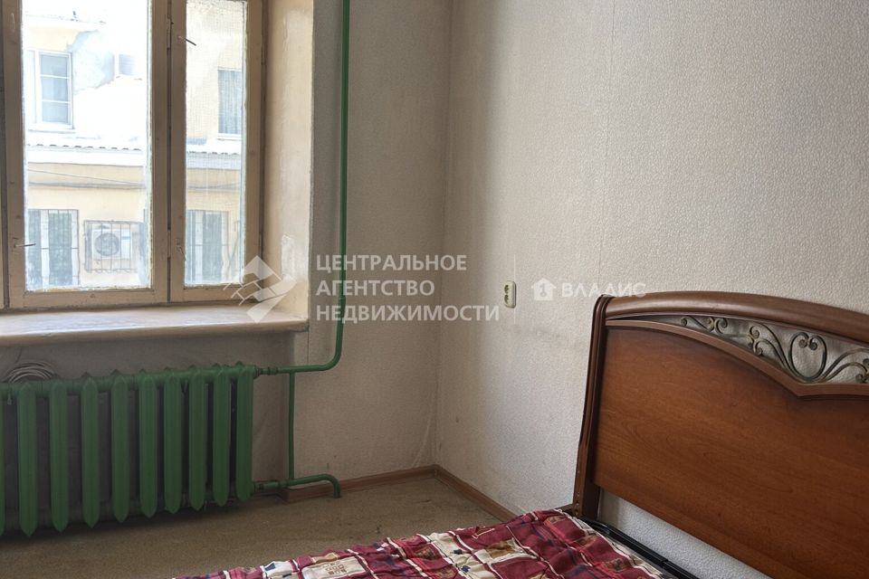 Сдаётся комната в 1-комн. квартире, 56 м²