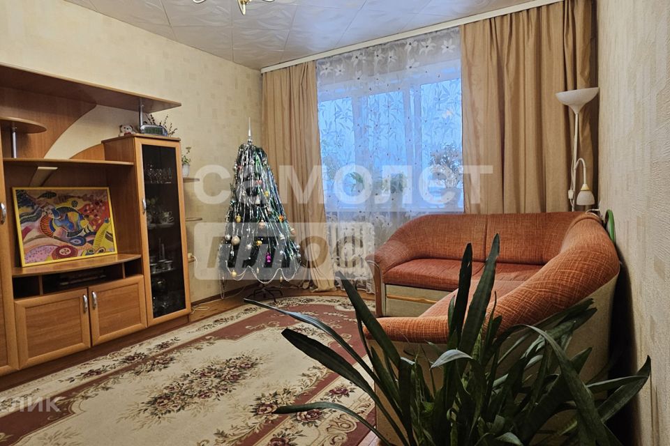 Продаётся 2-комнатная квартира, 41.9 м²