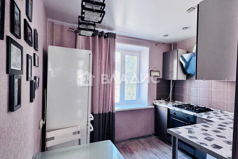 Сдаётся 4-комнатная квартира, 72 м²
