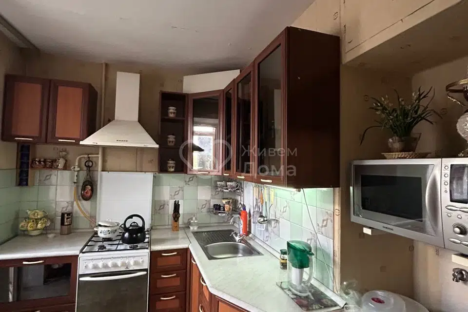 Продаётся 3-комнатная квартира, 57.9 м²